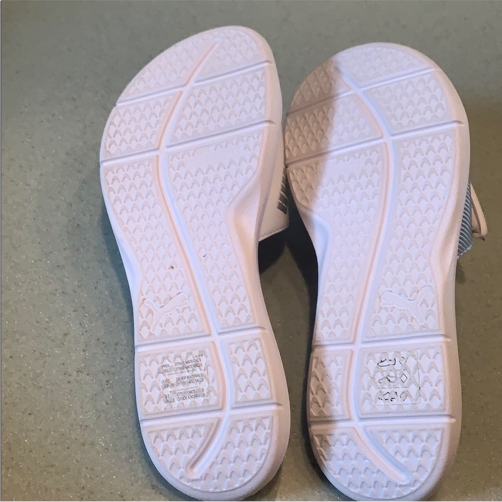 🤍PUMA SPORTS SLIDES with adjustable strap - Picture 4 of 4